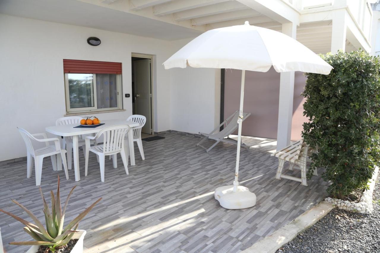 Marchesana Beach Sole Mare Spiaggia Терме Виляторе Екстериор снимка