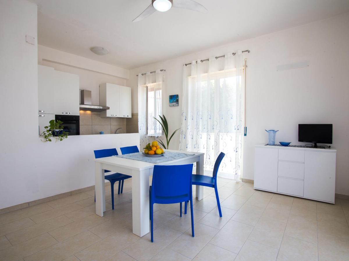 Marchesana Beach Sole Mare Spiaggia Терме Виляторе Екстериор снимка