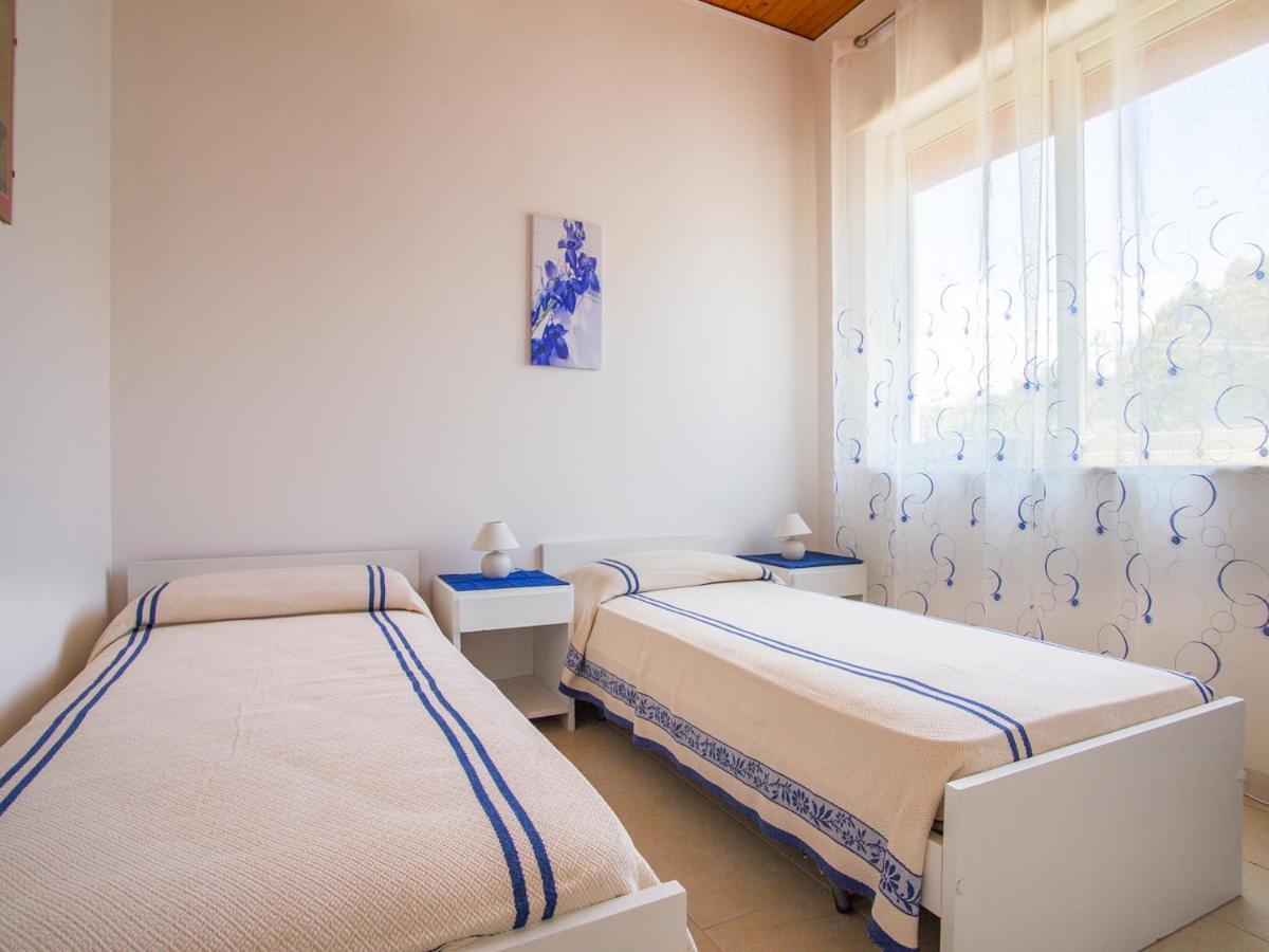 Marchesana Beach Sole Mare Spiaggia Терме Виляторе Екстериор снимка