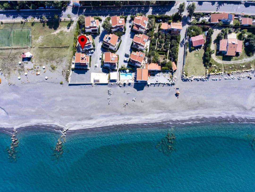 Marchesana Beach Sole Mare Spiaggia Терме Виляторе Екстериор снимка
